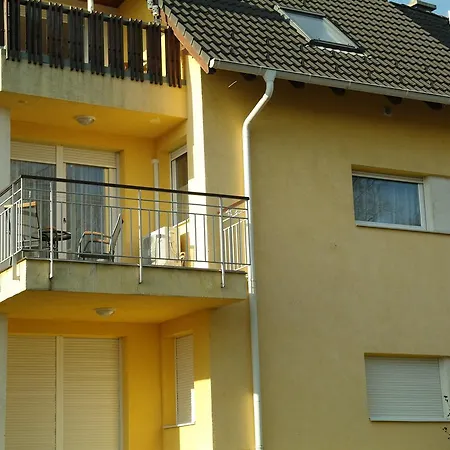 Aramis 3 Apartments Heviz Exterior photo