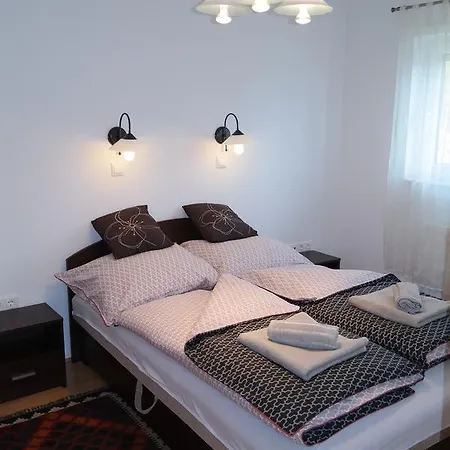 Aramis 3 Apartments Heviz Exterior photo