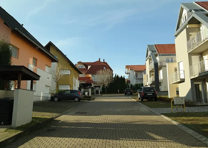 Aramis 3 Apartments
