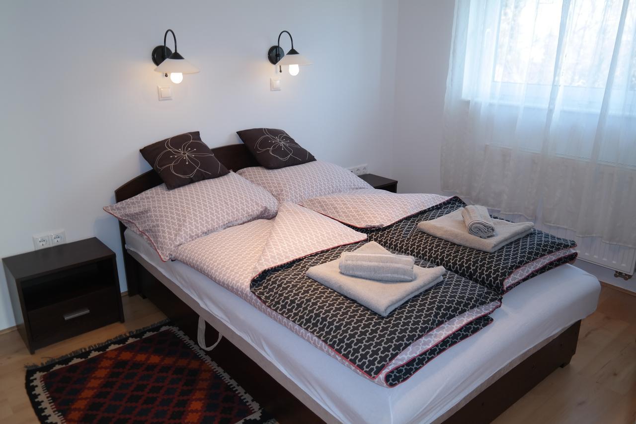 Aramis 3 Apartment